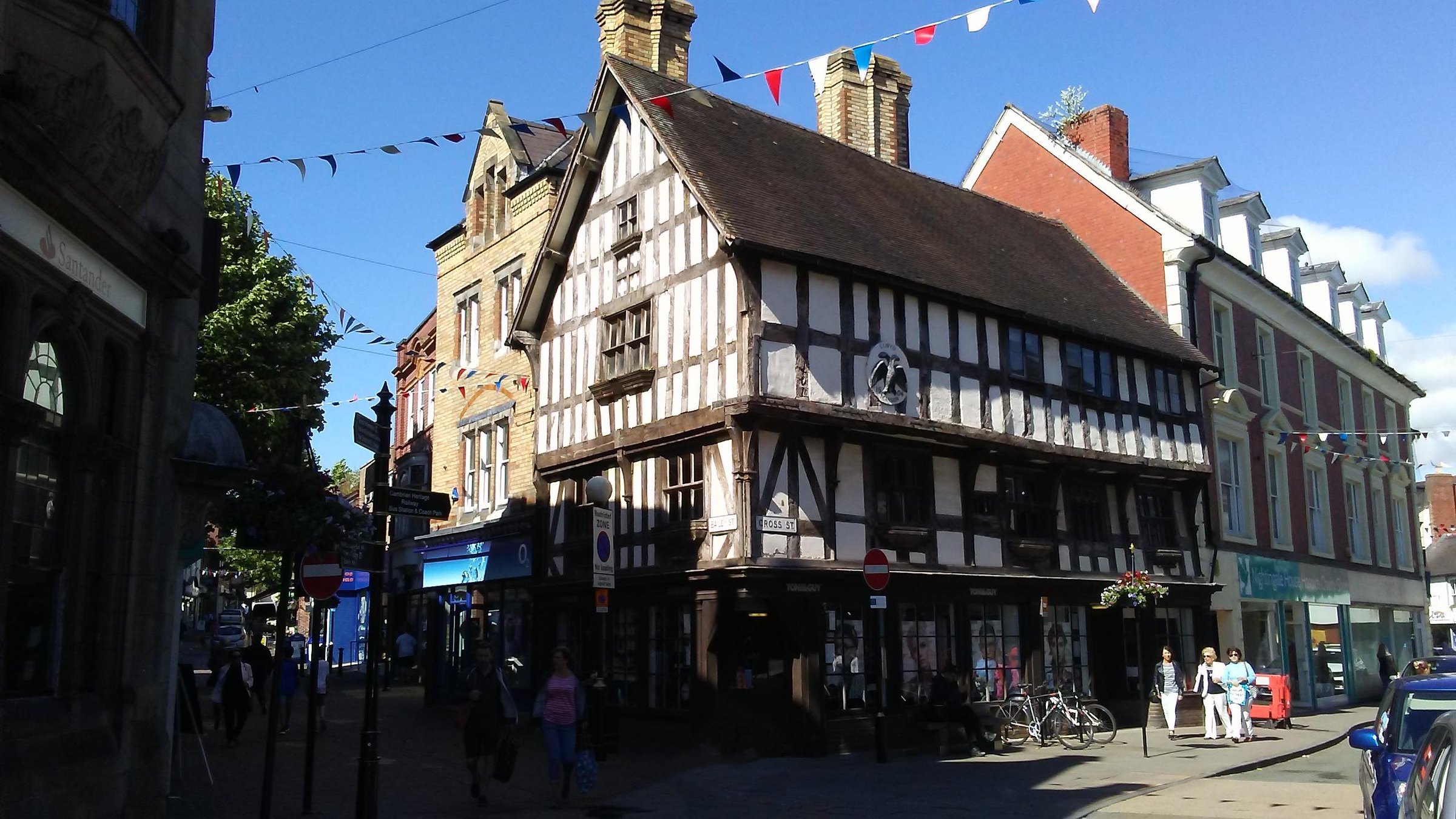 Llwyd Mansion, Cross Street, Oswestry